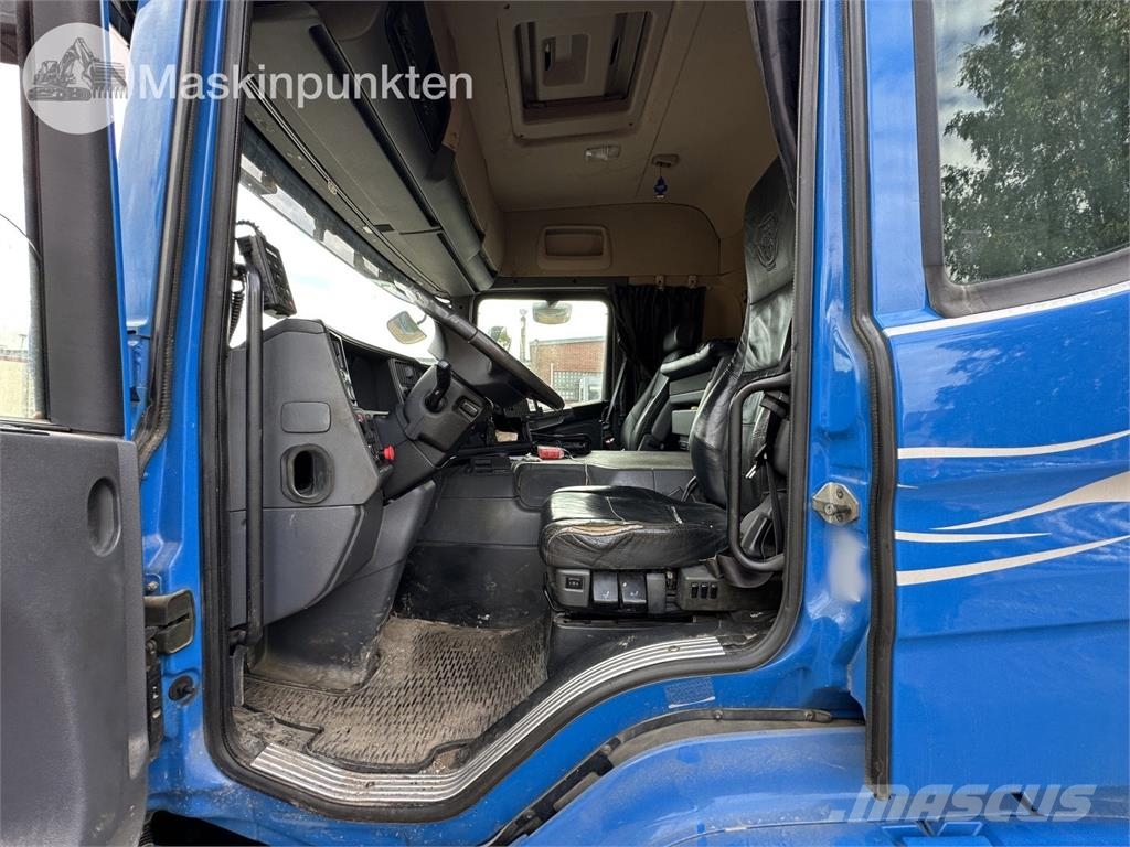 Scania P400LB8X4*4HNA 덤프 트럭