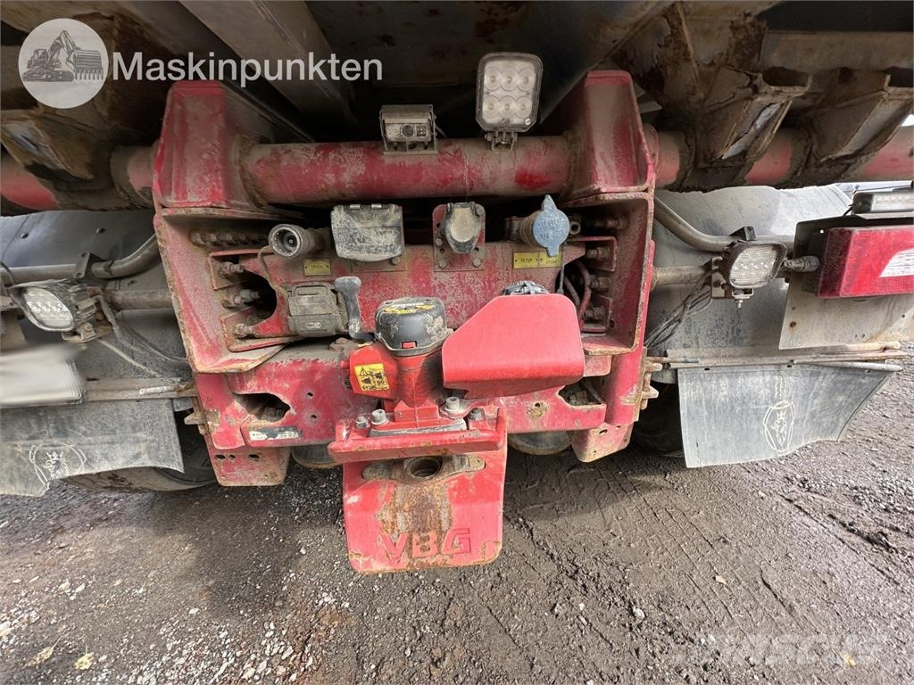 Scania P400LB8X4*4HNA 덤프 트럭