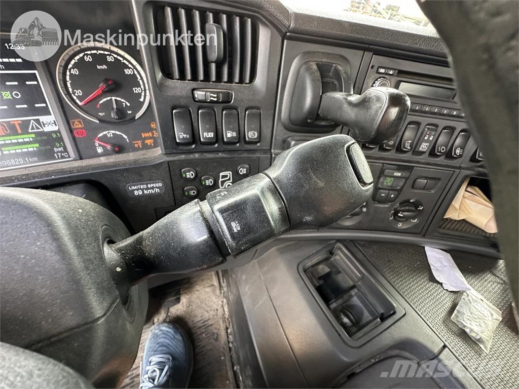 Scania P400LB8X4*4HNA 덤프 트럭