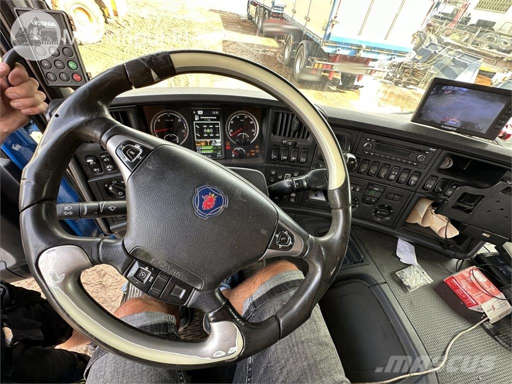 Scania P400LB8X4*4HNA 덤프 트럭
