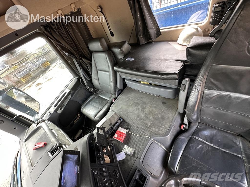 Scania P400LB8X4*4HNA 덤프 트럭