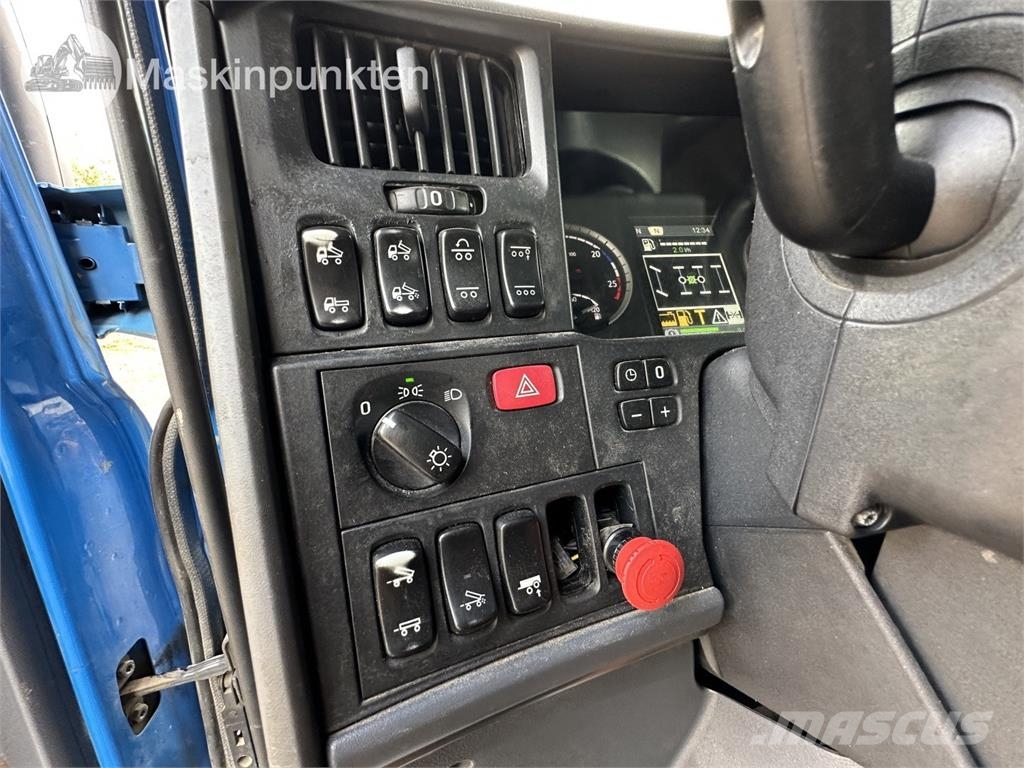Scania P400LB8X4*4HNA 덤프 트럭
