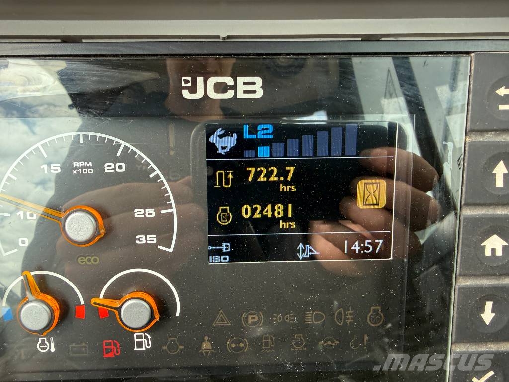 JCB 48Z-1 - Hammer Lines / Quick Coupler Miniexcavadoras
