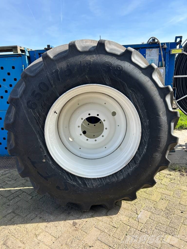 Mitas 650/75R38 SFT + 600/65R28 Opony, koła i felgi