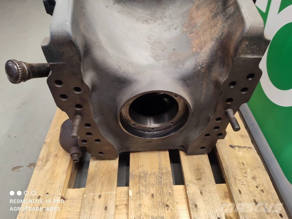  Differential housing 97001024081 FENDT 936 VARIO F 轴