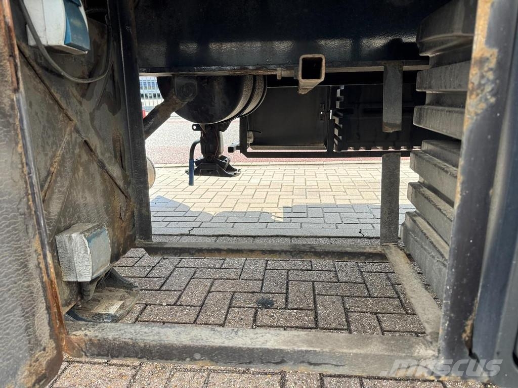 Meusburger Tieflader/Mega ( 1363 x 300 x 347 ) BPW LIFT نصف مقطورات بباب جانبي