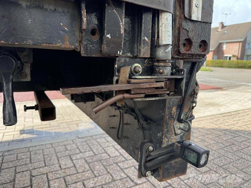 Meusburger Tieflader/Mega ( 1363 x 300 x 347 ) BPW LIFT نصف مقطورات بباب جانبي