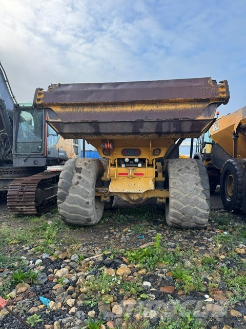 Bell B30E Kĺbové nákladné autá