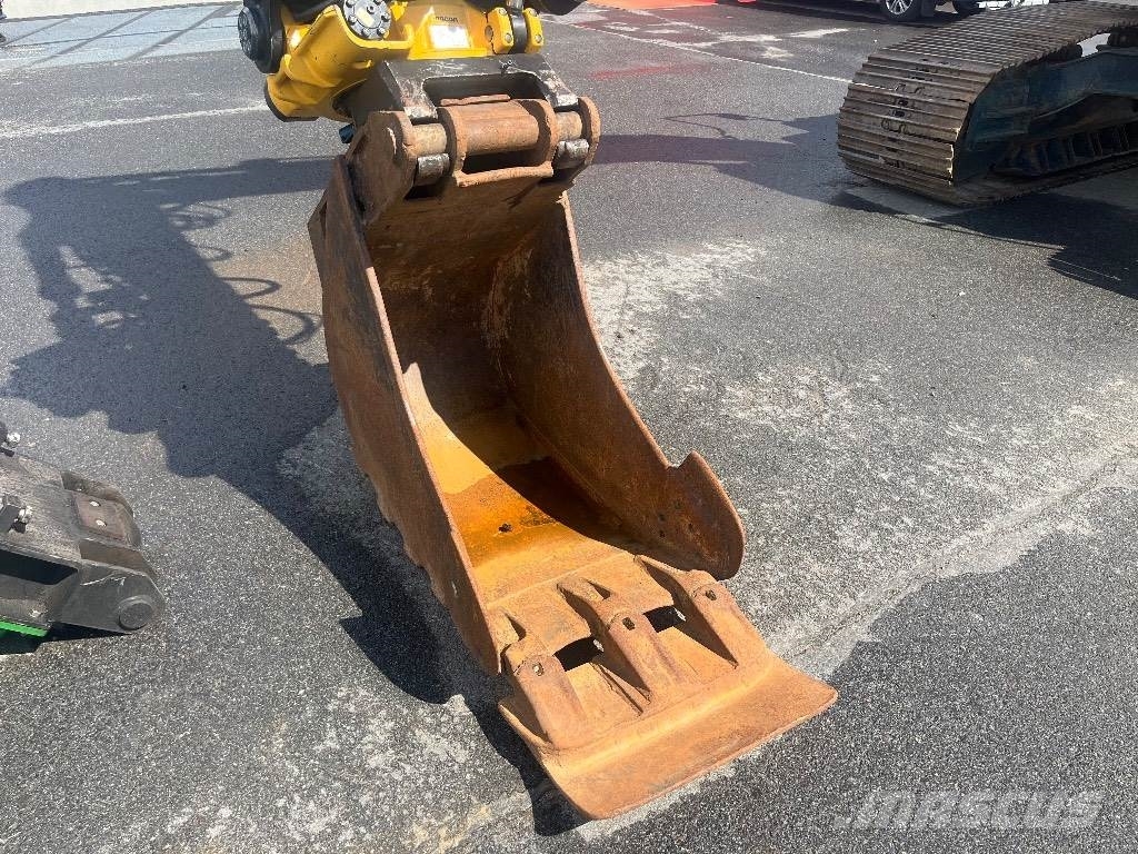 Hyundai Robex 140 LCM-9 / Engcon, Harvesteri, Uudet ketjut Excavadoras sobre orugas