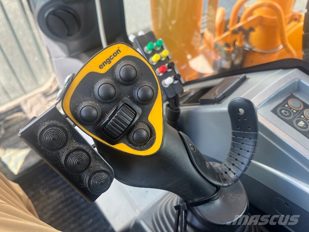 Hyundai Robex 140 LCM-9 / Engcon, Harvesteri, Uudet ketjut Excavadoras sobre orugas