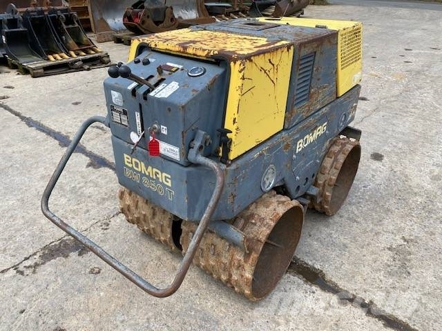 Bomag BW 850 T Rolos compactadores de tambor duplo