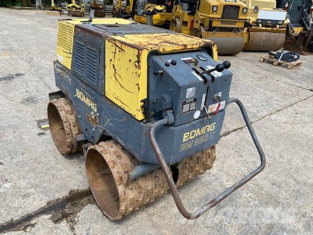 Bomag BW 850 T Rolos compactadores de tambor duplo