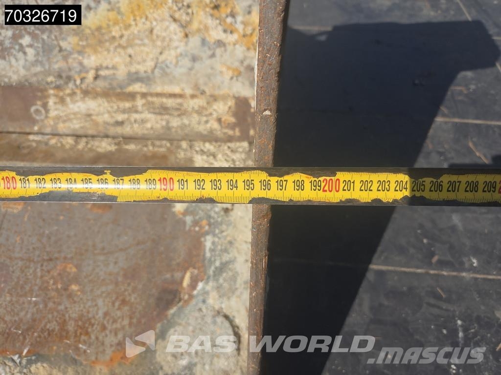 Volvo L30 G لوادر بعجل