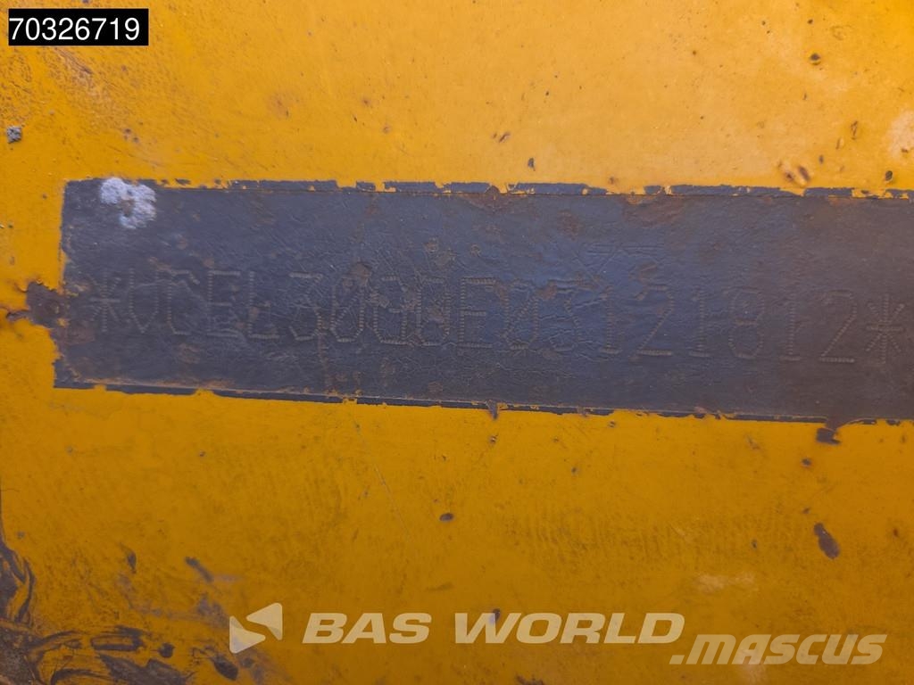 Volvo L30 G لوادر بعجل