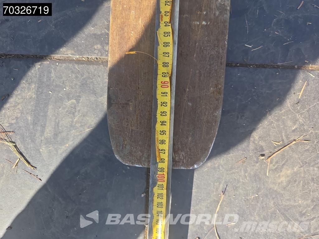 Volvo L30 G لوادر بعجل