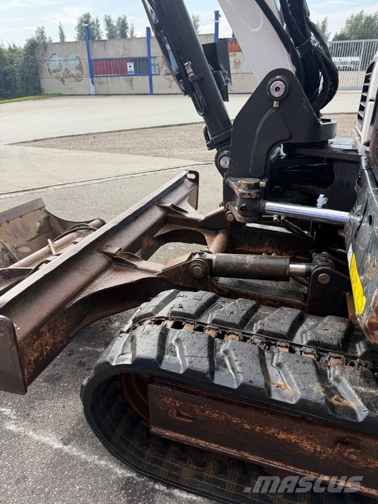Bobcat E 85   *Airco* Midi excavators  7t - 12t