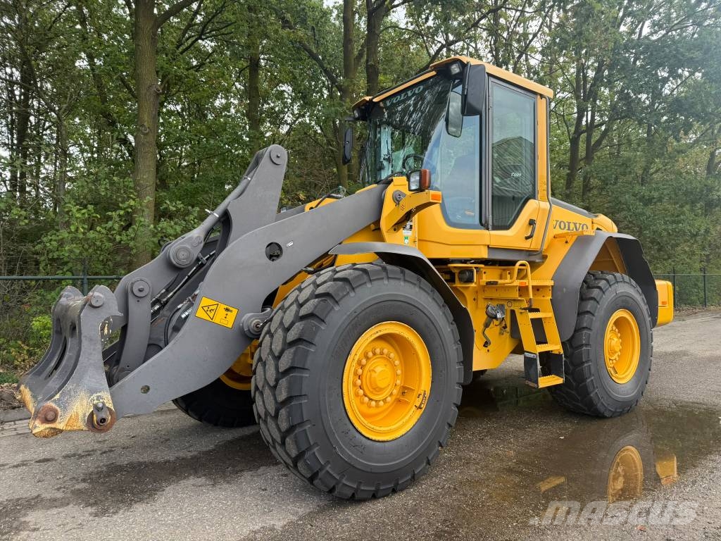 Volvo L90F Radlader