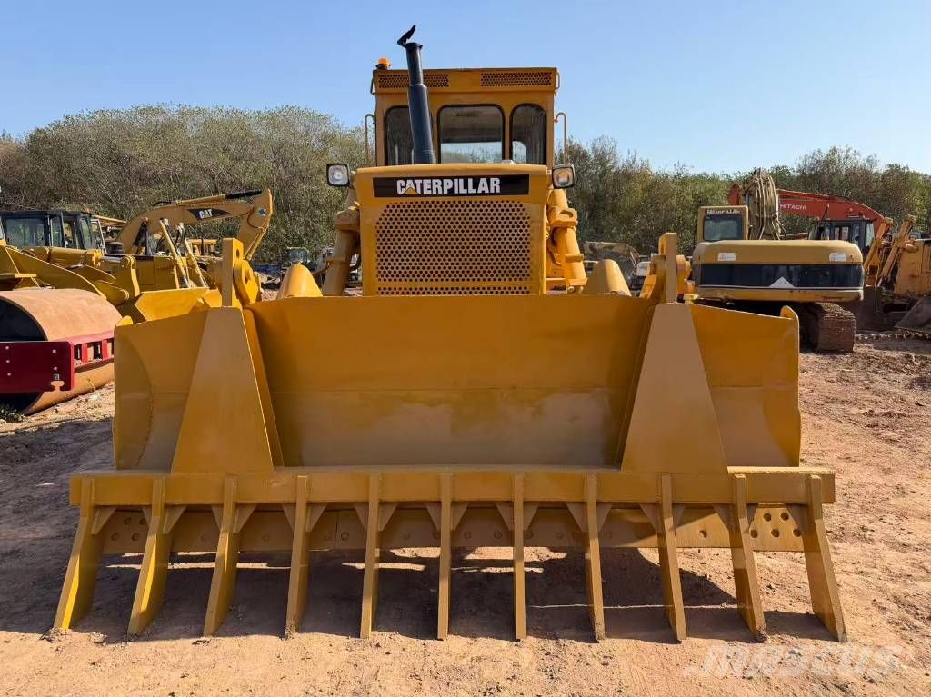 CAT D 8 K Гусеничные бульдозеры