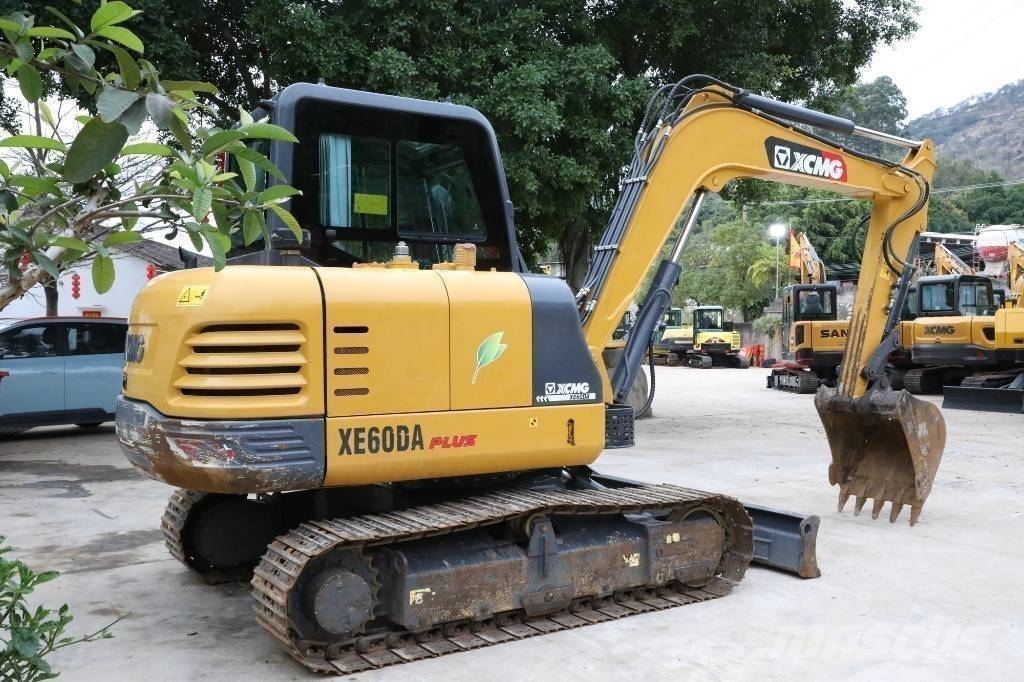 XCMG XE 60 DA Miniescavatori
