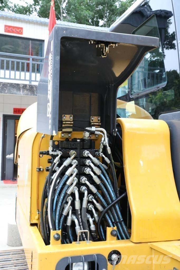 XCMG XE 60 DA Miniescavatori