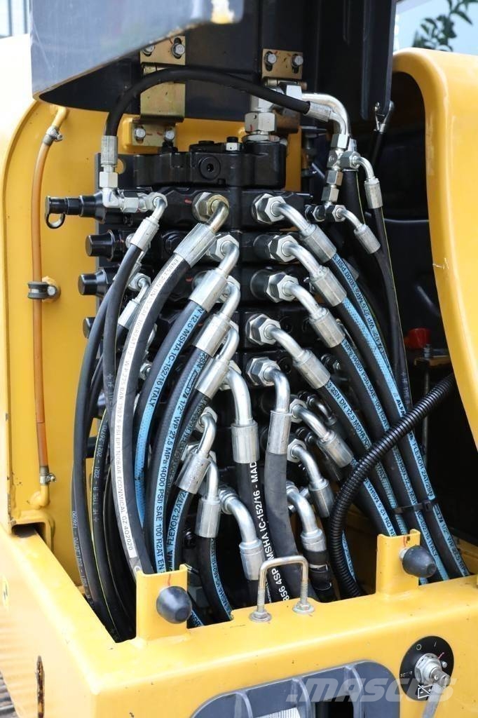 XCMG XE 60 DA Miniescavatori