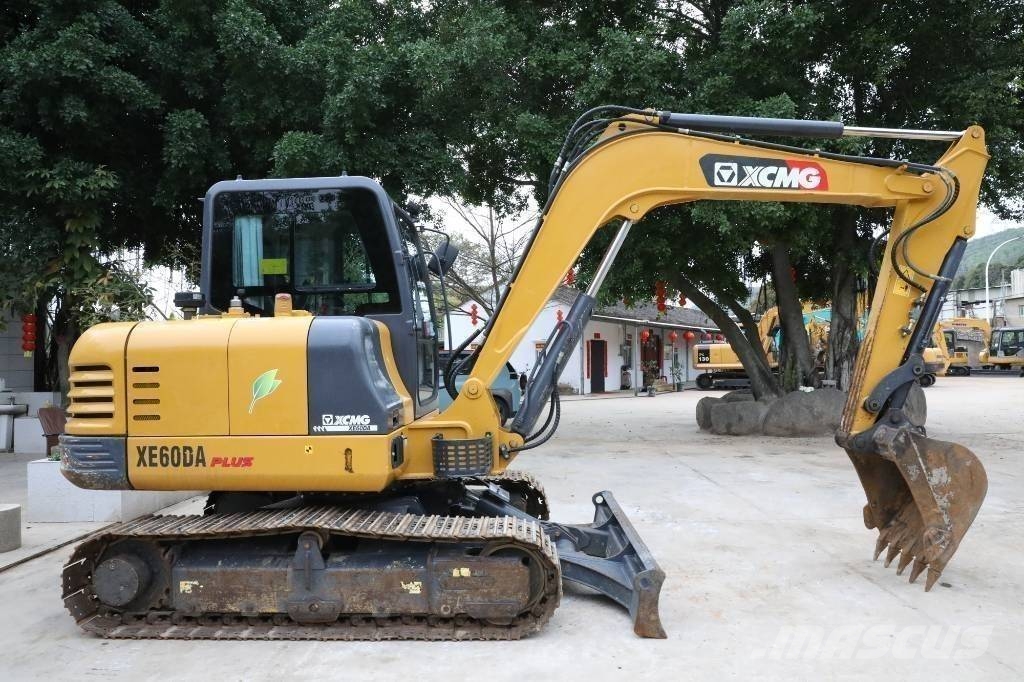 XCMG XE 60 DA Miniescavatori
