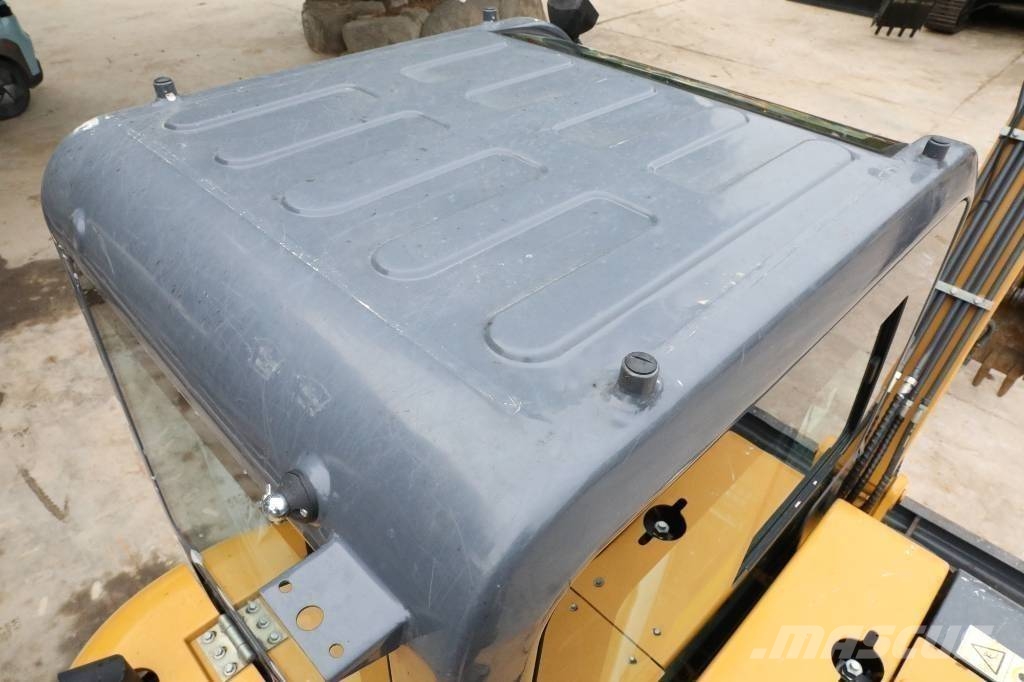XCMG XE 60 DA Miniescavatori