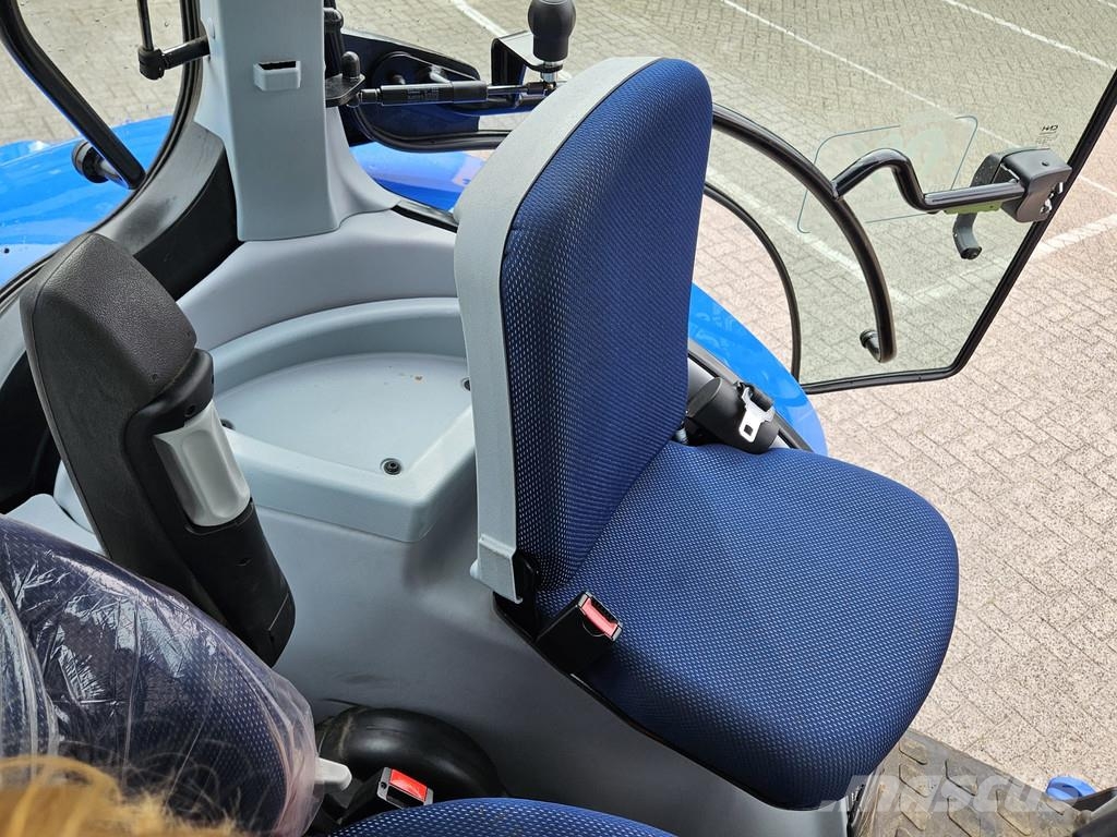 New Holland T5.140AC LV Trattori