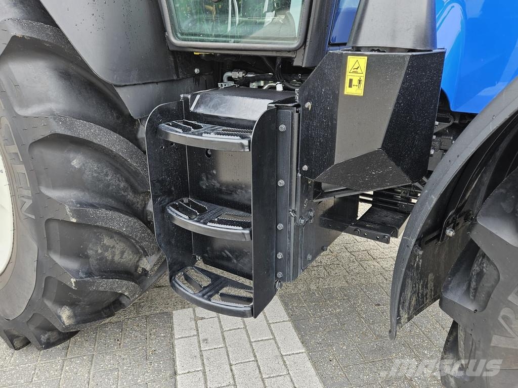 New Holland T5.140AC LV Trattori