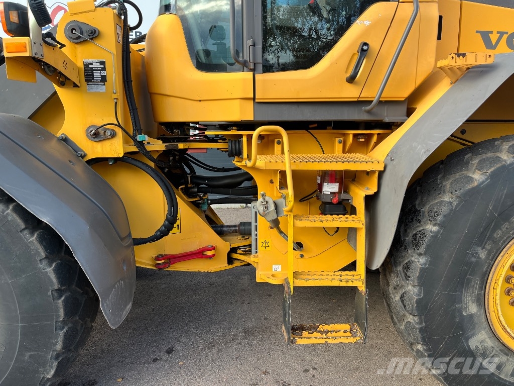 Volvo L 70 F Pale gommate