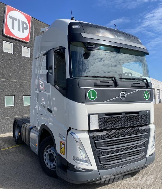 Volvo Vehicle Tractor 4x2 Standard Prime Movers