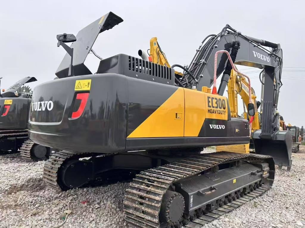 Volvo EC 300 Гусеничні екскаватори