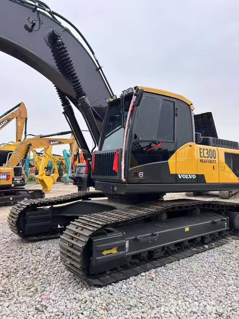 Volvo EC 300 Гусеничні екскаватори