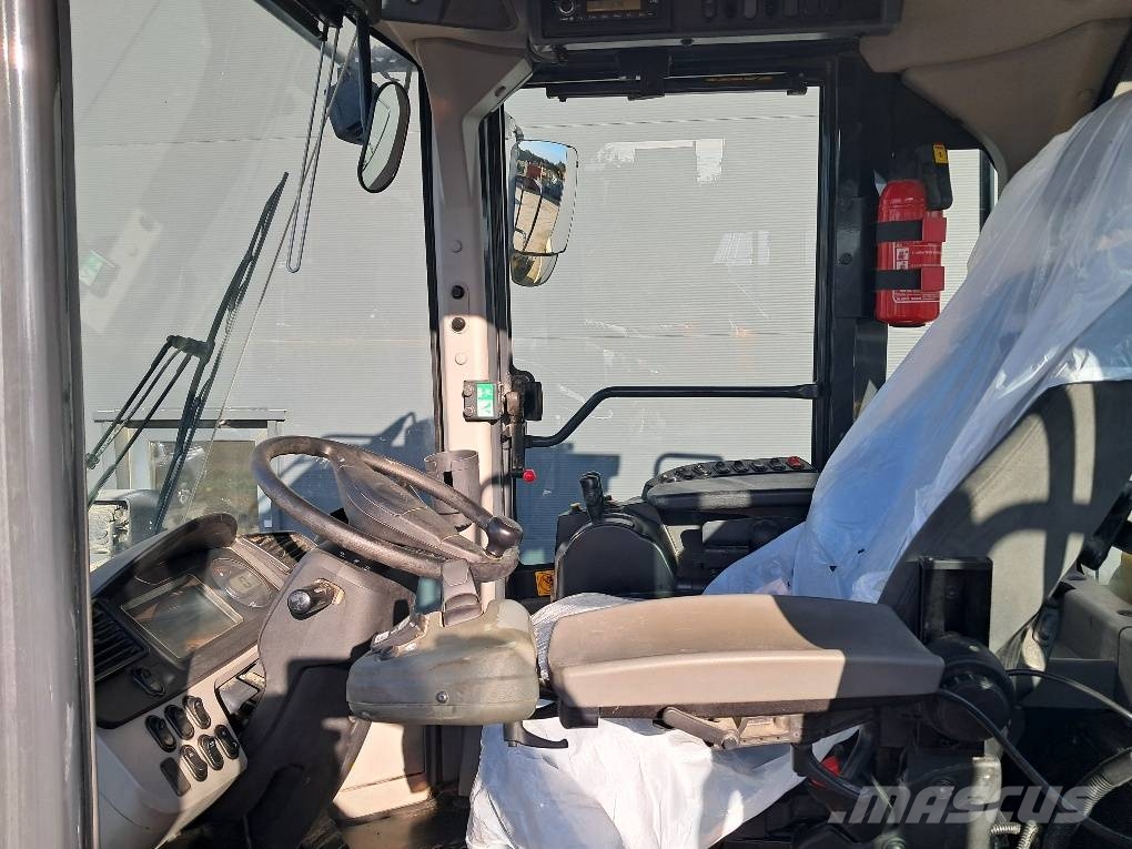 Komatsu WA480-8E0 AGGREGATE Radlader
