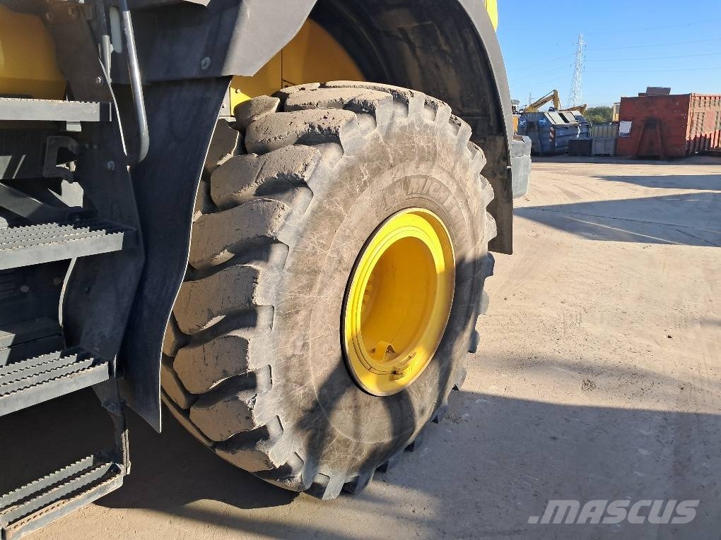 Komatsu WA480-8E0 AGGREGATE Radlader
