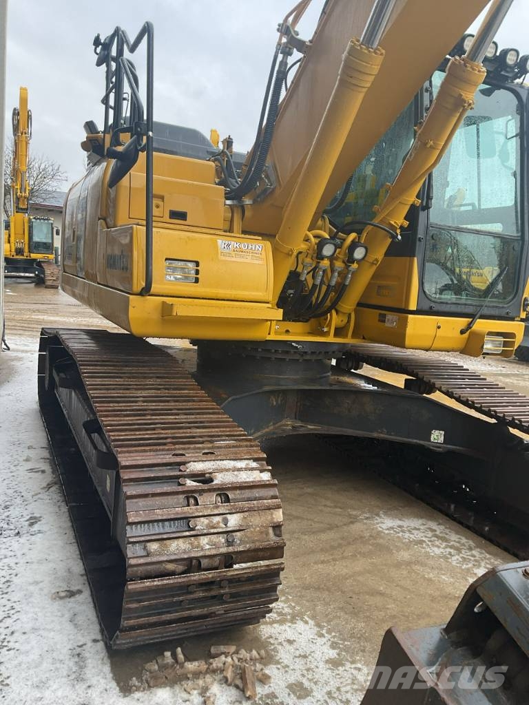 Komatsu PC 210 LCi-11 حفارات زحافة