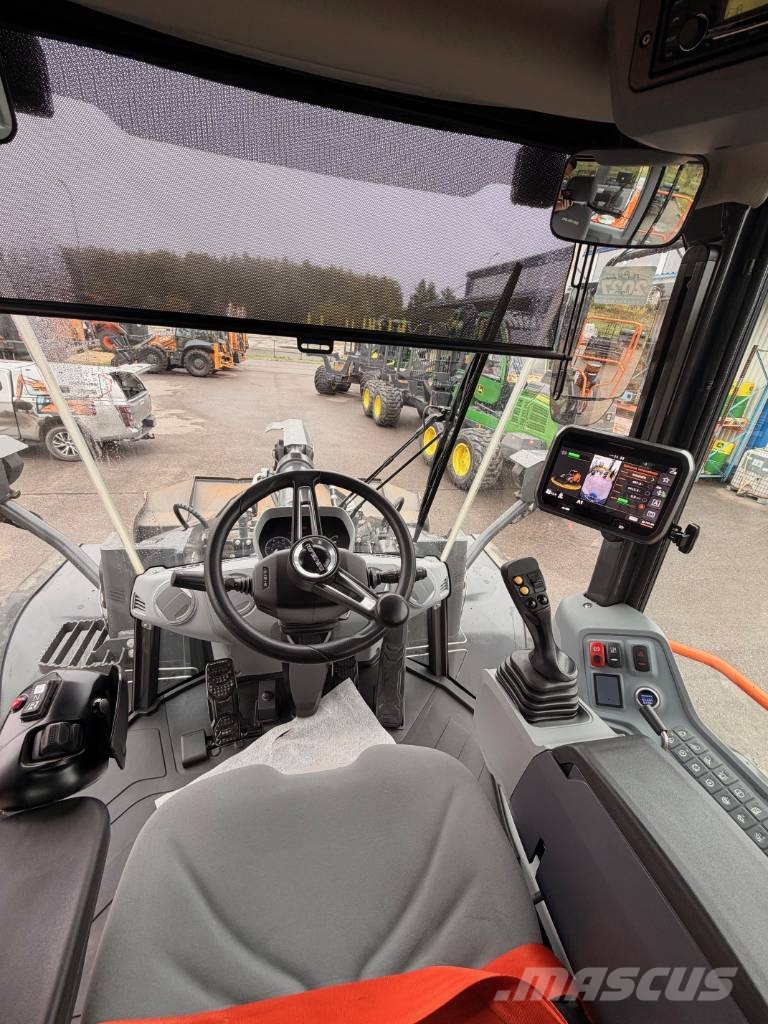 Develon DL 320-7 Kolesové nakladače