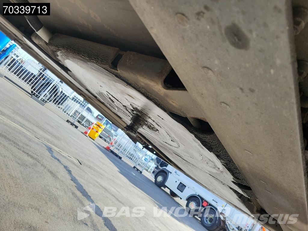 Schmitz Cargobull SCB*S3T 3 axles Sliding Roof Curtainsiderauflieger