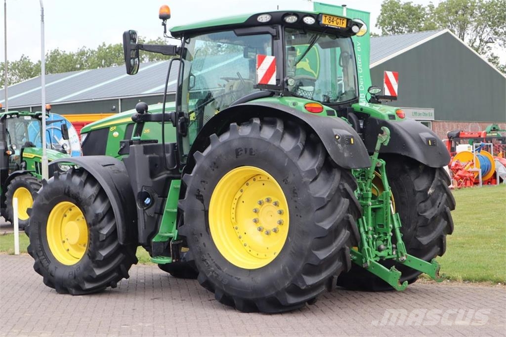 John Deere 6R 215 TRAKTOR Traktoriai