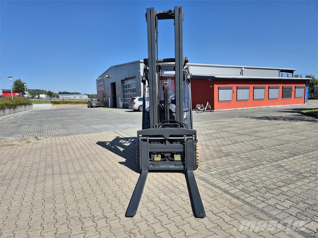 Linde E35HL Electric forklifts
