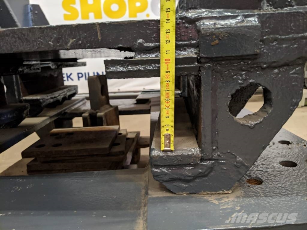 Delmag D36/D46 squared leader guides Diesel pile hammers