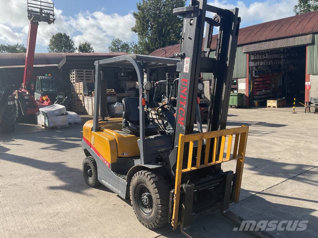 UNI TCM 25 Dieselstapler