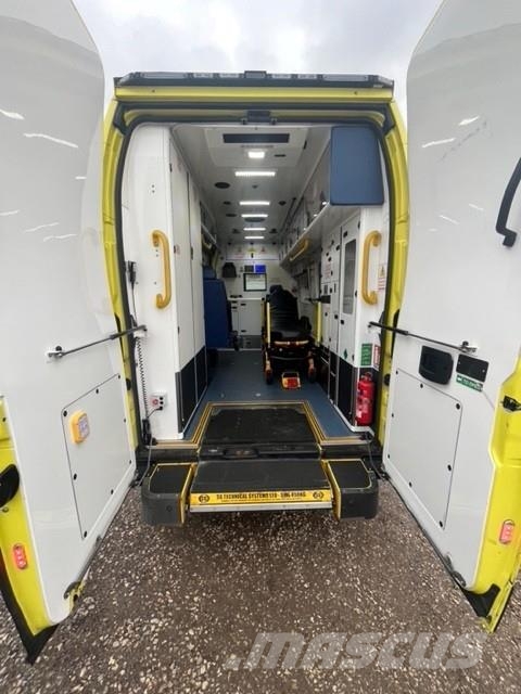 Fiat Ducato A&E Fiat Ducato A&E Vehicle with Stryker Pr Sanitky
