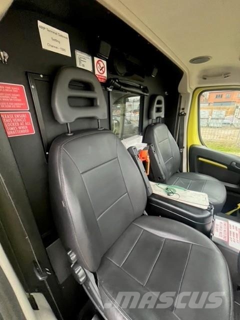 Fiat Ducato A&E Fiat Ducato A&E Vehicle with Stryker Pr Sanitky