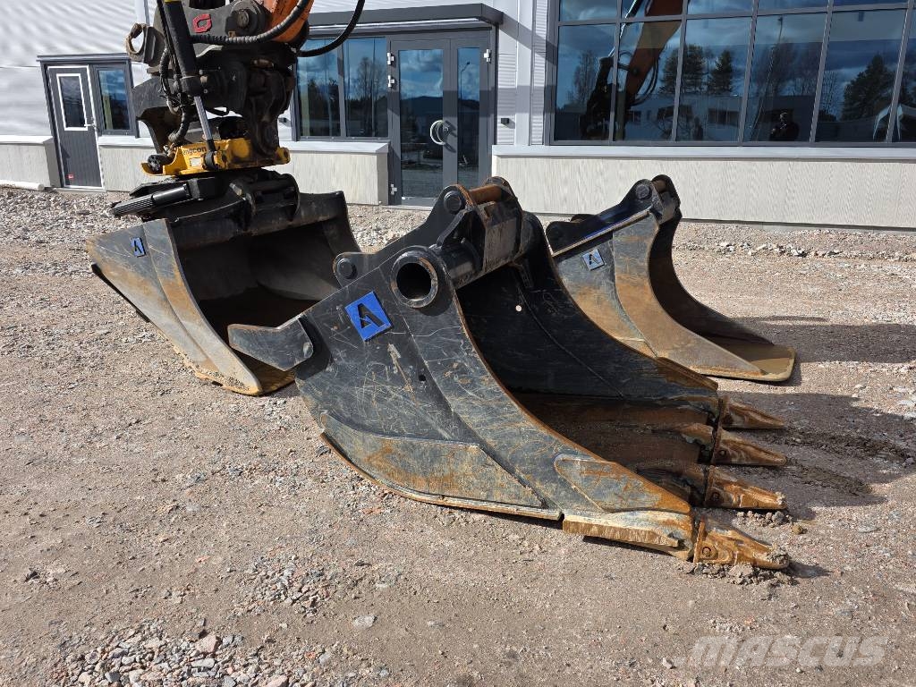 Doosan DX 300 LC-7 (2.495.000:- + m) Rupsgraafmachines