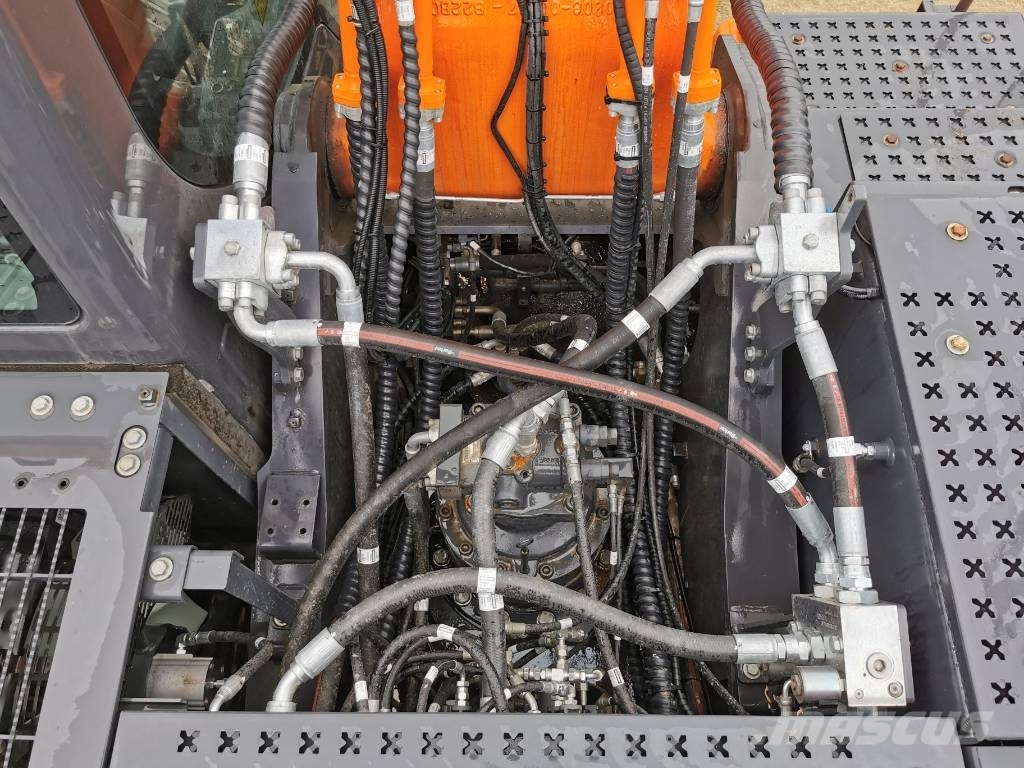 Doosan DX 300 LC-7 (2.495.000:- + m) Rupsgraafmachines
