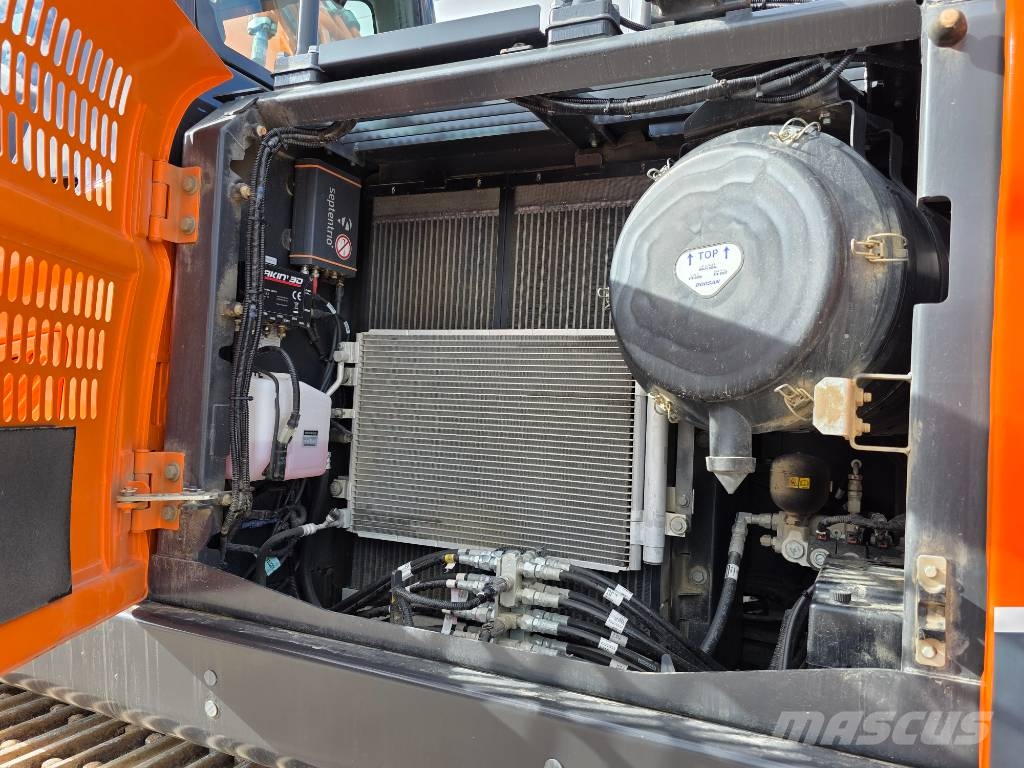 Doosan DX 300 LC-7 (2.495.000:- + m) Rupsgraafmachines