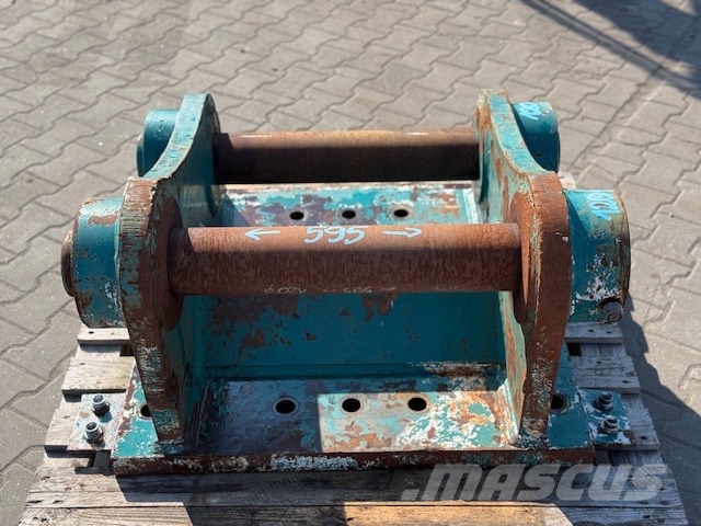 CAT plate adapter pin 120 mm /MASE 900 KG Młoty hydrauliczne