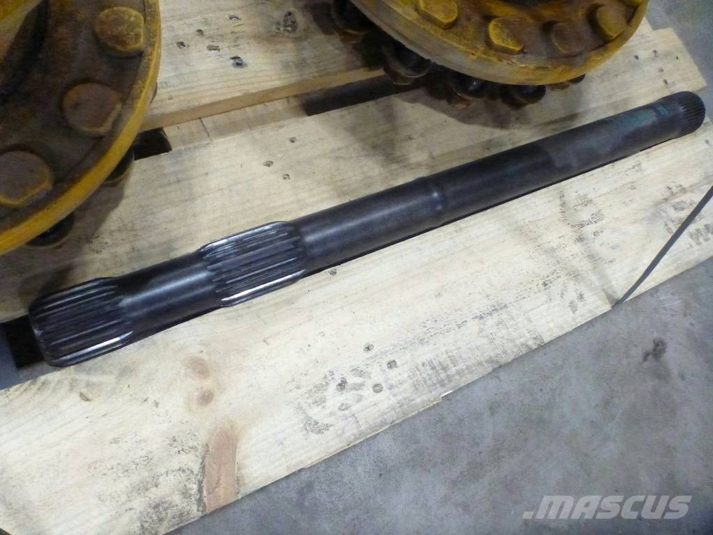 Volvo L70F Drivaxel 11168136 Nápravy