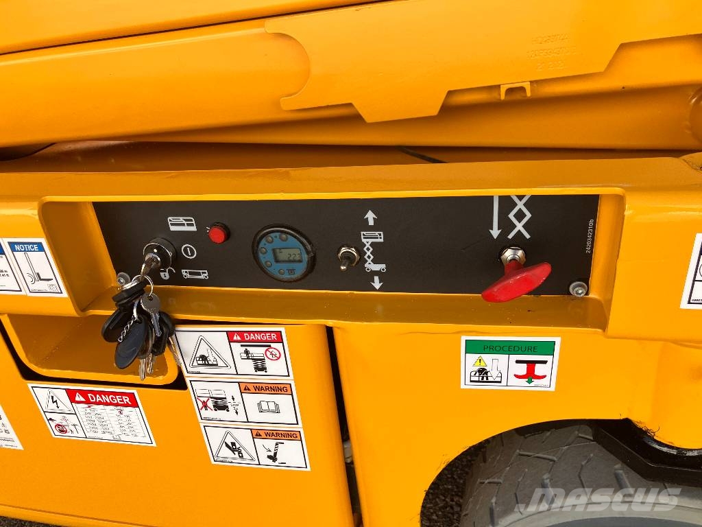 HAULOTTE COMPACT10 - NEW BATTERIES 4 NEW WHEELS Nacelle ciseaux